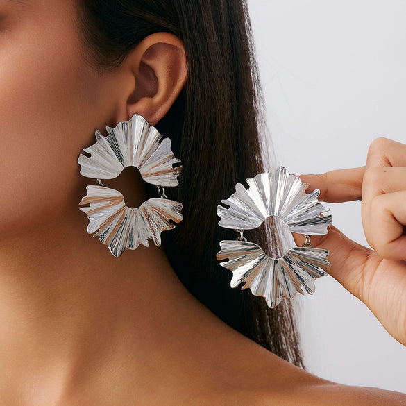 Metal Geometric Pleated Leaf Electroplated Women's Earrings
