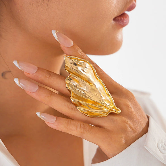 Metal Geometric Stereo Flower Ring With Electroplating For Women