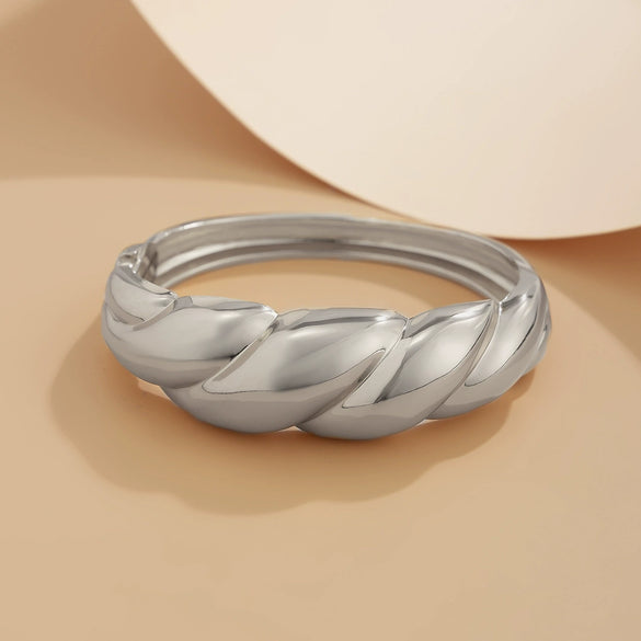Metal Pleated Hollow Spring Bracelet Geometric Ins Style Electroplated
