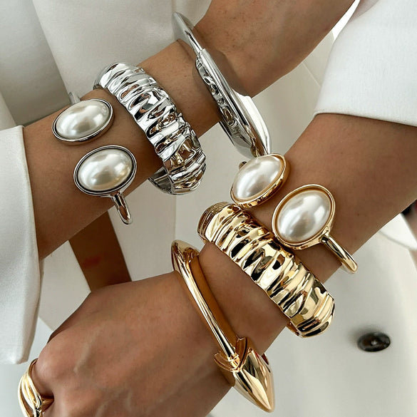 Metal Pleated Open Bracelet For Women With Liquid Metal And Imitation Pearl In Ins Style Electroplated