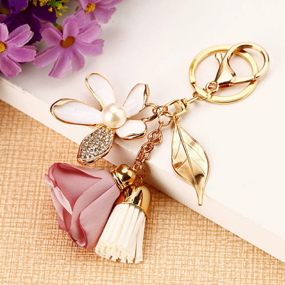 Metal Rhinestone Pearl Pomegranate Flower Keychain Light Luxury Style For Female