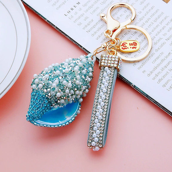 Metal Shell Pearl Conch Car Keychain With Diamond Encrustment For Men And Women As Bag Pendant And Gift