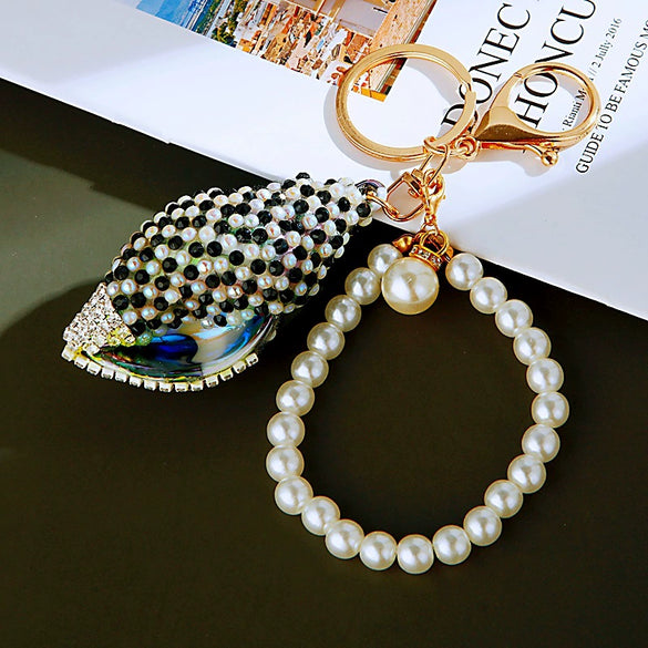 Metal Shell Pearl Conch Car Keychain With Diamond Encrustment For Men And Women As Bag Pendant And Gift