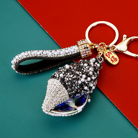 Metal Shell Pearl Conch Car Keychain With Diamond Encrustment For Men And Women As Bag Pendant And Gift
