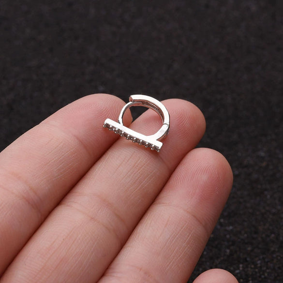 Metal Small Earrings For Cartilage Piercing Inlaid With Zircon And Flower Pattern For Women