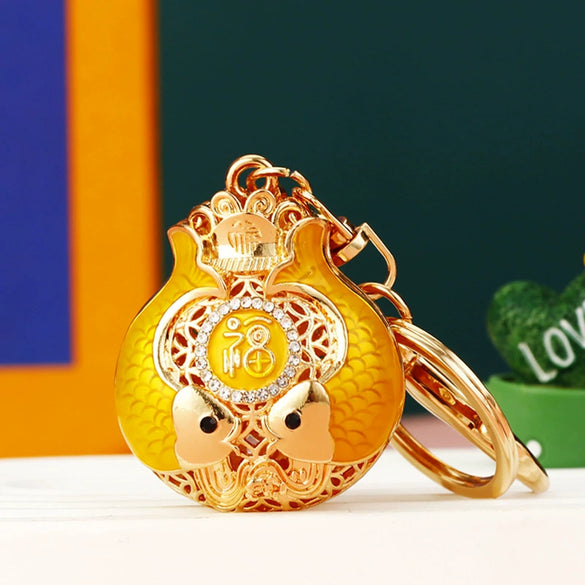 Metal Small Fish Shaped Keychain For Women As Gift