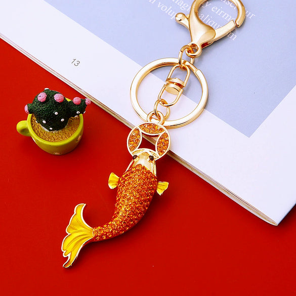 Metal Small Fish Shaped Keychain For Women As Gift