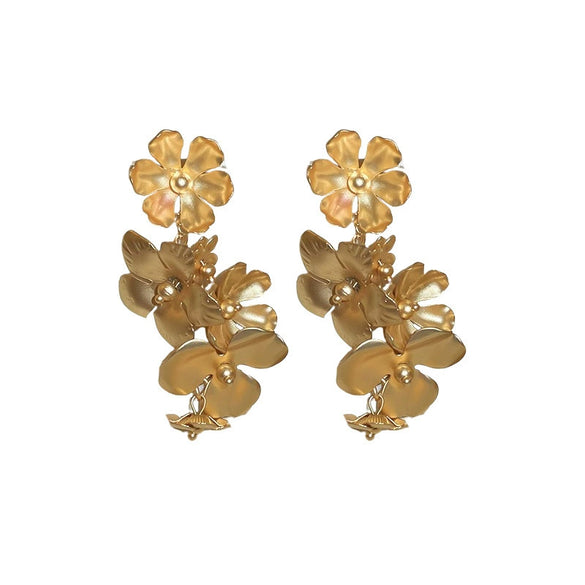 Metal Tassel Earrings With Flower Pattern Electroplated In Silver Needle Style Fashion Light Luxury Cold Retro Allmatch Highend For Women