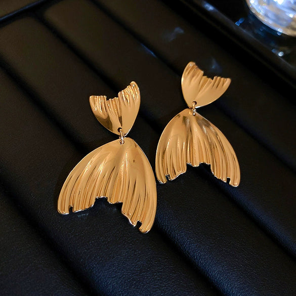 Metal Tassel Earrings With Flower Pattern Electroplated In Silver Needle Style Fashion Light Luxury Cold Retro Allmatch Highend For Women