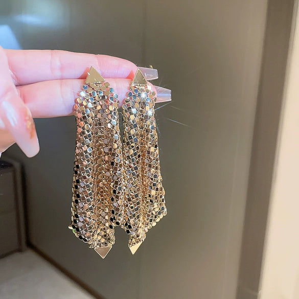 Metal Tassel Earrings With Flower Pattern Electroplated In Silver Needle Style Fashion Light Luxury Cold Retro Allmatch Highend For Women