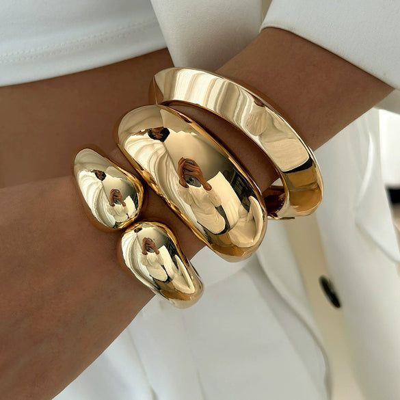Metal Water Drop Hug Stacking Bracelet For Women Futuristic Geometric Electroplated Jewelry