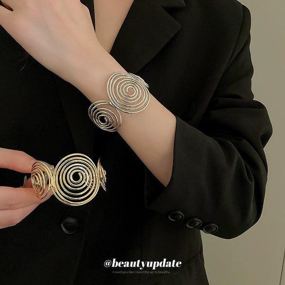 Metal Wave Bracelet With Geometric Design Electroplated For Wholesale High Sense Light Luxury Jewelry