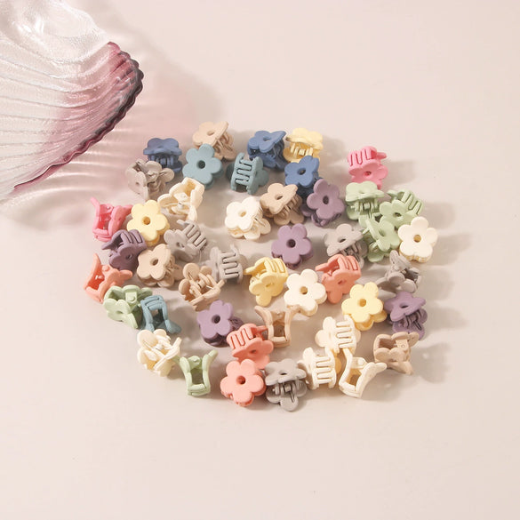 Mini Hair Clips For Women Plastic Resin Geometric Baking Paint Style For Summer