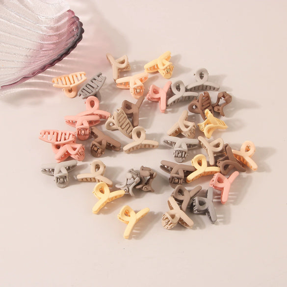 Mini Hair Clips For Women Plastic Resin Geometric Baking Paint Style For Summer