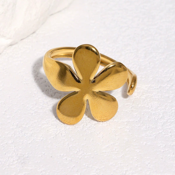 Minimalist Adjustable Stainless Steel Open Ring For Women With Flower Shape Sweet Style And 18K Gold Electroplated Finish