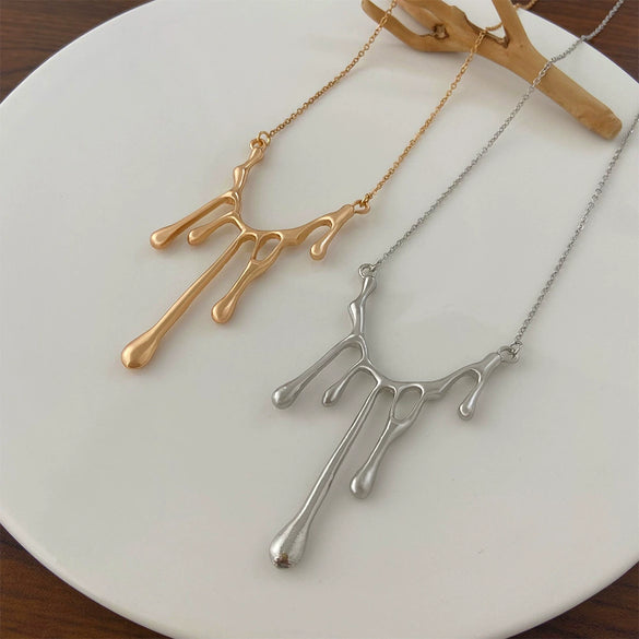 Minimalist Alloy Liquid Lava Pendant Necklace Irregular Collarbone Chain Electroplated Simple Fashion Jewelry For Women