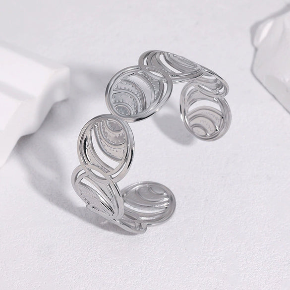 Minimalist Electroplated Stainless Steel Geometric Oval Bracelet For Women Fade Resistant Highend Style