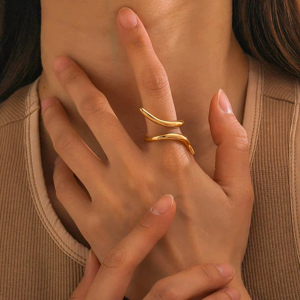 Minimalist Geometric Curved Cast Open Stainless Steel Electroplated 18K Gold Unisex Ring Jewelry