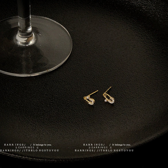 Minimalist Geometric Paper Clip Stud Earrings For Women Copper With 925 Silver Needles 14K Gold Plated Micropaved Zircon Earrings