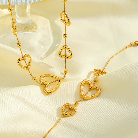 Minimalist Heart Pattern Stainless Steel Necklace And Bracelet Set For Women With Gold Vacuum Plated Finish