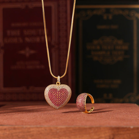 Minimalist Love Pendant Titanium Steel And Copper Necklace With 18K Gold Plated Electroplating