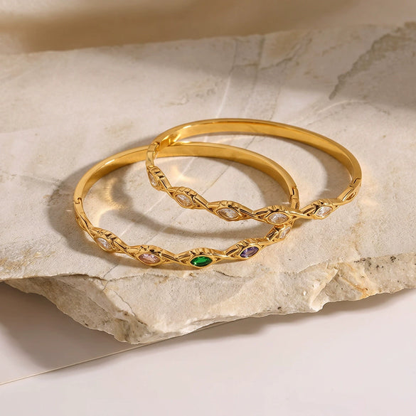 Minimalist Oval Stainless Steel Bracelet For Women With Zircon Inlay And 18K Gold Plated Finish