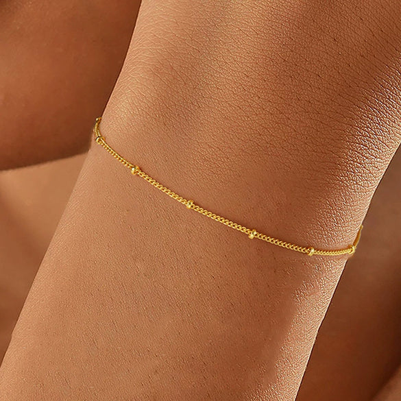 Minimalist Women's Stainless Steel Bead Bracelet With Line Pattern And 18K Gold Electroplated Finish