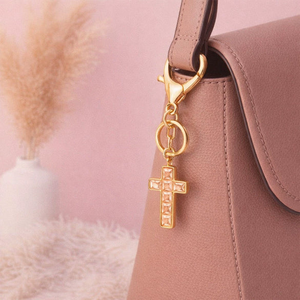 Modern Art Copper Cross Keychain Fashion Simple Bag Pendant And Car Key Accessory For Daily Use