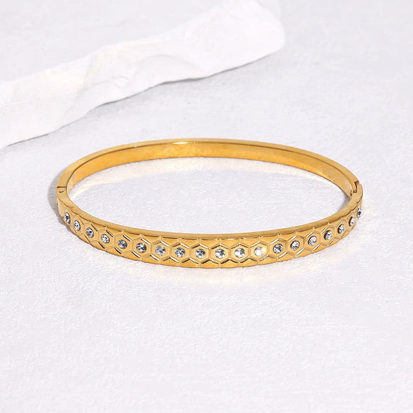 Modern Minimalist Geometric Stainless Steel Bracelet With Gold Electroplated Finish And Diamond Accented Light Luxury Style