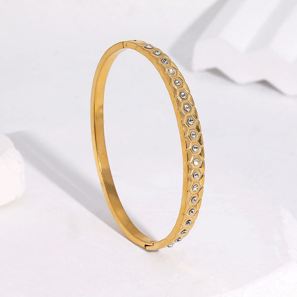 Modern Minimalist Geometric Stainless Steel Bracelet With Gold Electroplated Finish And Diamond Accented Light Luxury Style