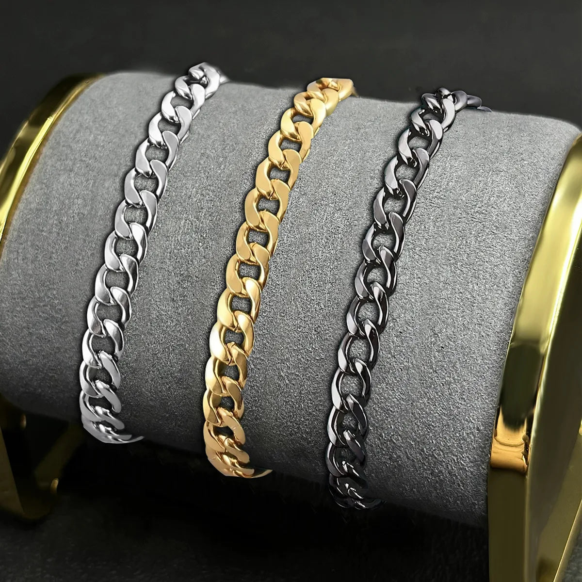 Modern Style Classic Style Solid Color Alloy Black Gold Plated Silver Plated Unisex Bracelets