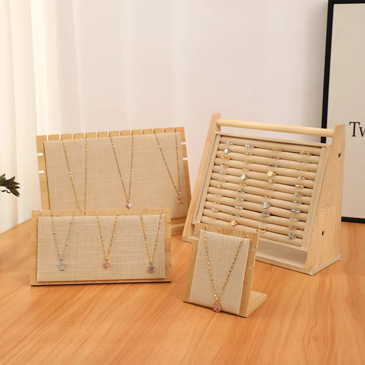 Modern Style Classic Style Solid Color Bamboo Wood Linen Jewelry Rack