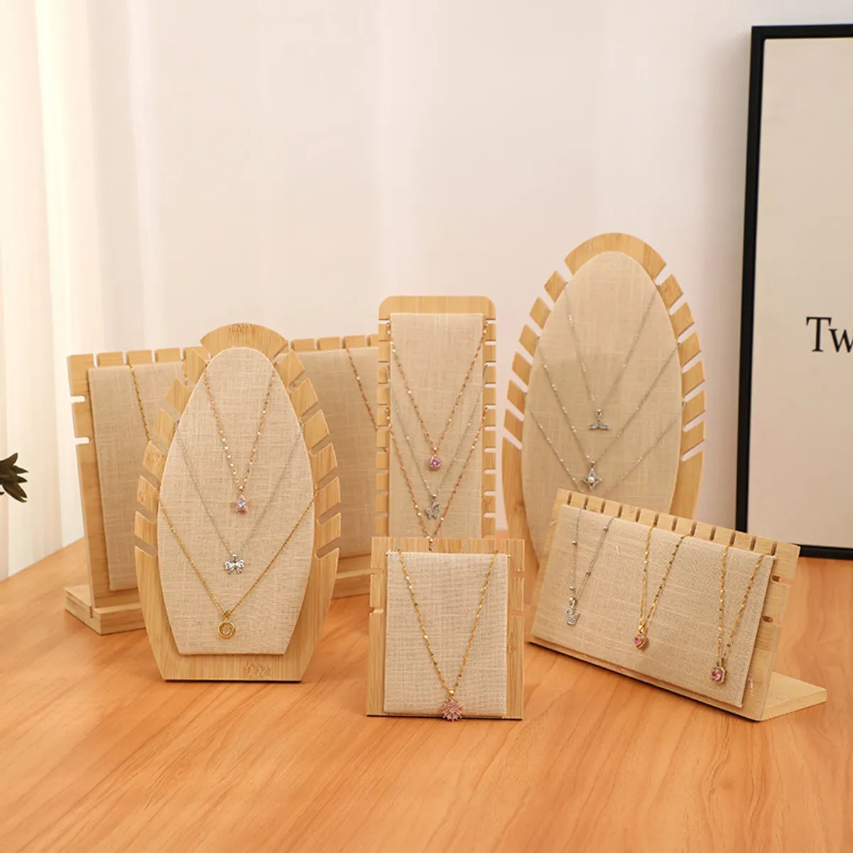 Modern Style Classic Style Solid Color Bamboo Wood Linen Jewelry Rack