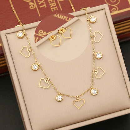 Stainless Steel 18K Gold Plated Modern Style Plating Inlay Heart Shape Flower Artificial Diamond Pendant Necklace