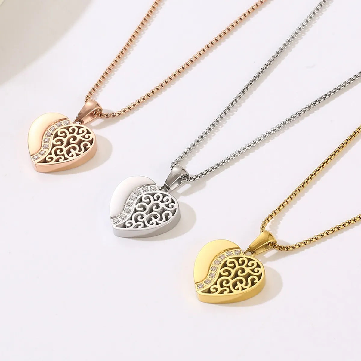 Modern Style Heart Shape Titanium Steel Plating 18k Gold Plated Pendant Necklace