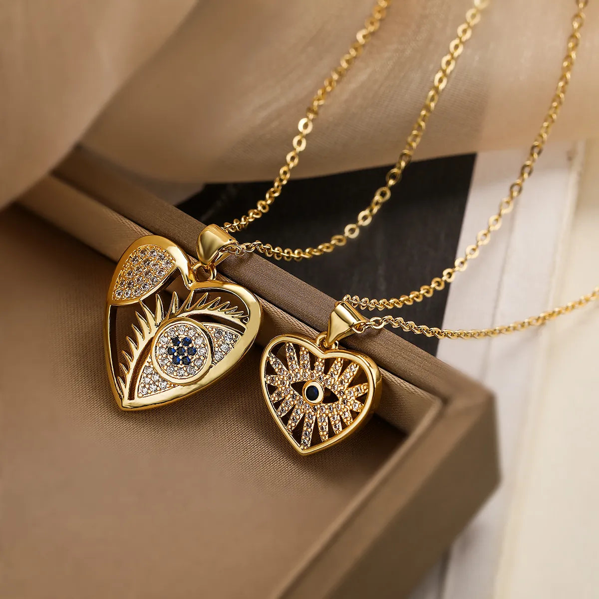 Modern Style Korean Style Geometric Devil's Eye Heart Shape Copper Plating Hollow Out Inlay Zircon 18k Gold Plated Pendant Necklace