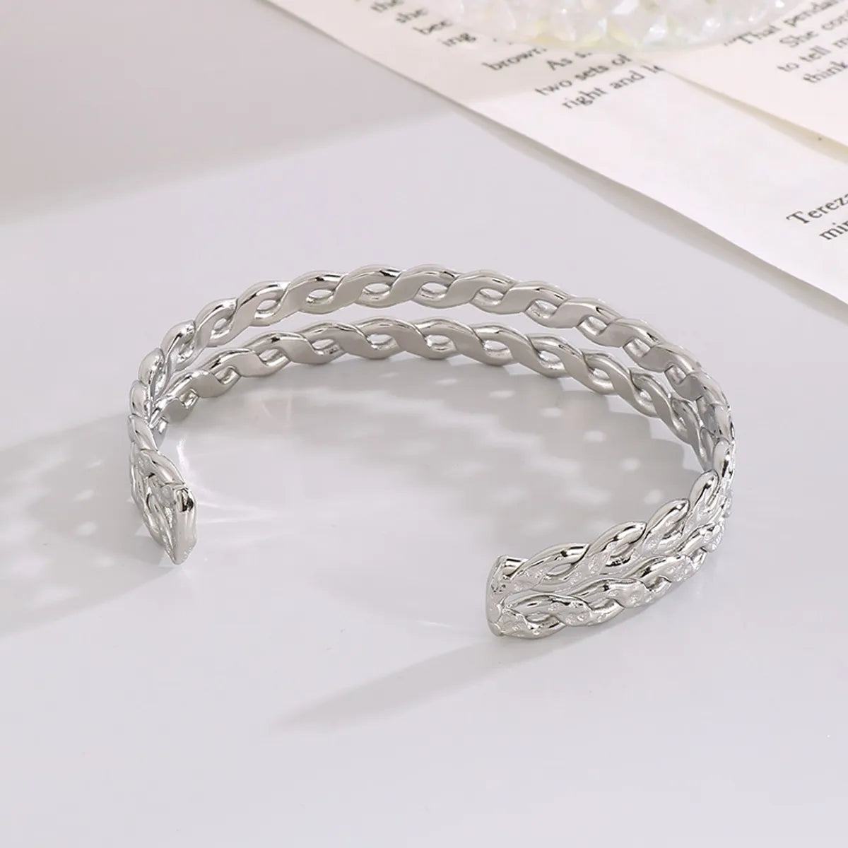 Modern Style Simple Style Solid Color Stainless Steel Titanium Steel Gold Plated Rhinestones Bangle In Bulk