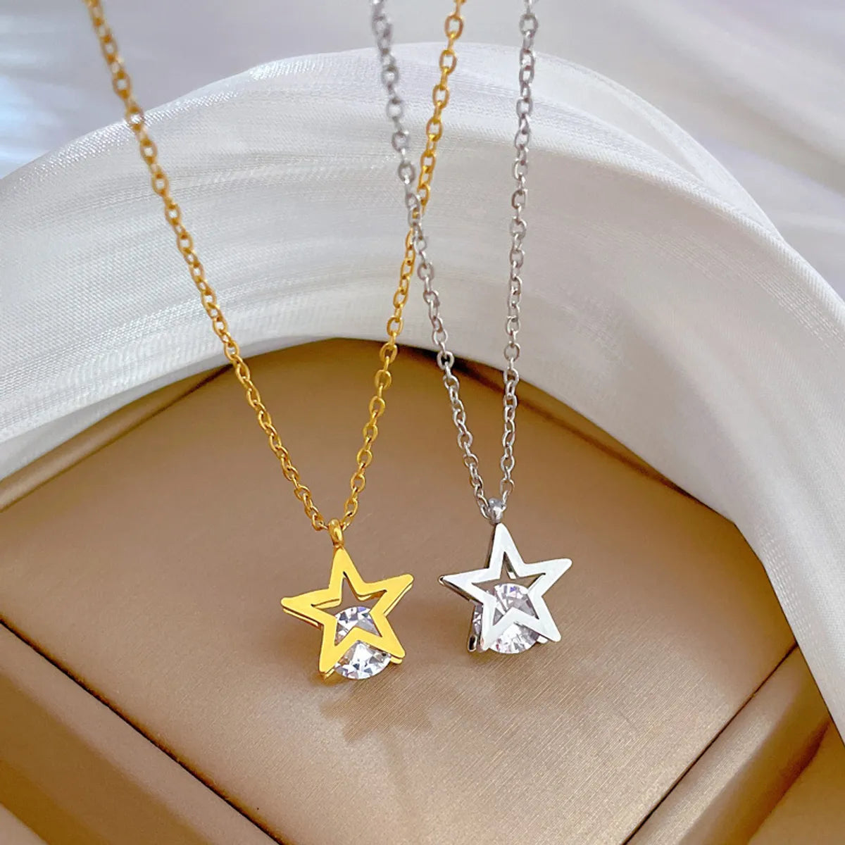 Modern Style Star Titanium Steel Plating Inlay Zircon Gold Plated Pendant Necklace