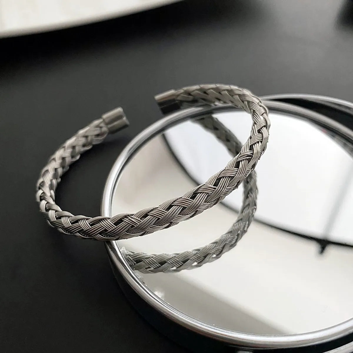 Modern Style Streetwear Round Titanium Steel Plating Bangle