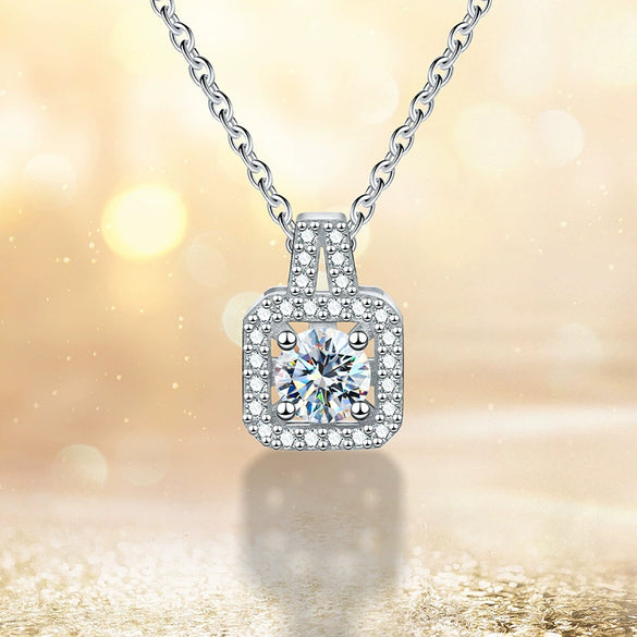 Moissanite Square Diamond Pendant Jewelry With Clavicle Chain In S925 Silver And Pt950 Platinum Electroplated For Women Geometric Style