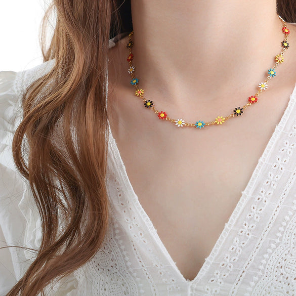 Multicolor Daisy Flower Drop Peach Heart Light Luxury Fashion Jewelry Set With Titanium Steel Stud Earrings And Necklace Gold Plated