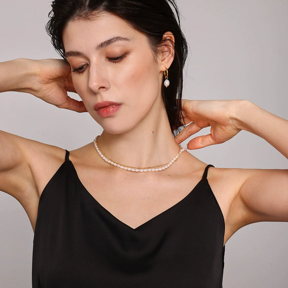 Multilayer Pearl Chain Clavicle Necklace Light Luxury Jewelry With Geometric Shape Freshwater Pearls And Stainless Steel 18K True Gold Plated Electroplating