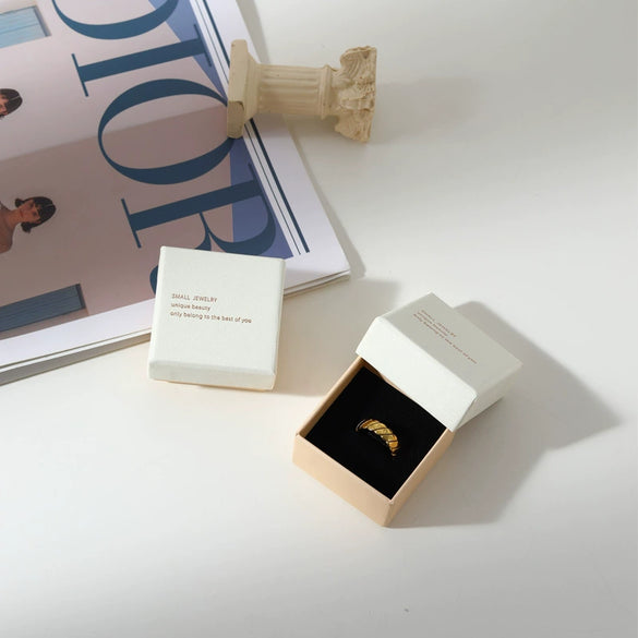 Multistyle Jewelry Packaging Box For Rings And Earrings Made Of Paper And Cardboard