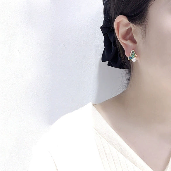 Natural Freshwater Pearl Earrings For Women Abalone Motherofpearl Butterfly Style With 18K Goldfilled Sterling Silver Needles Flat Round Shape