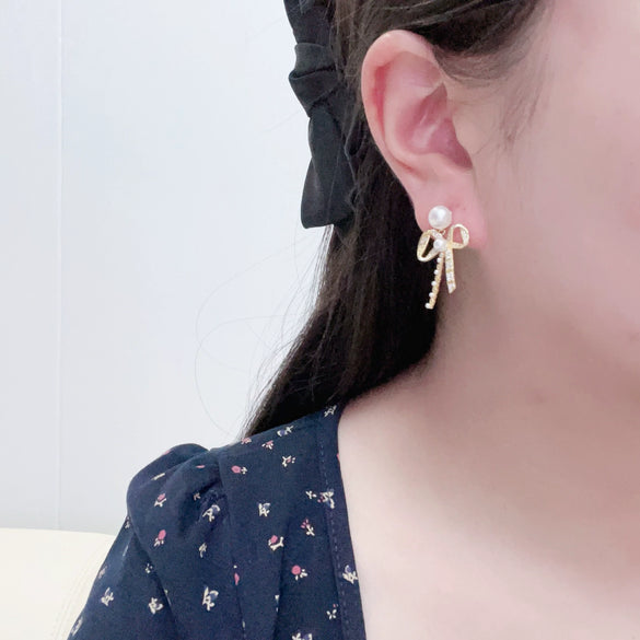 Natural Freshwater Pearl Earrings For Women Oblate Shape Alloy Inlaid With Artificial And Semiprecious Gemstones