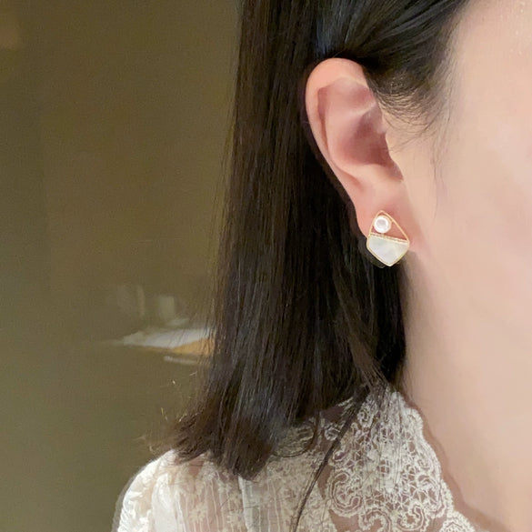 Natural Freshwater Pearl Earrings For Women Oblate Shape