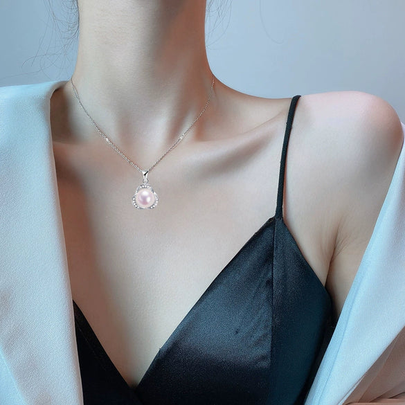 Natural Freshwater Pearl Necklace With Clover Flower Pearl Pendant And Copper Accessories