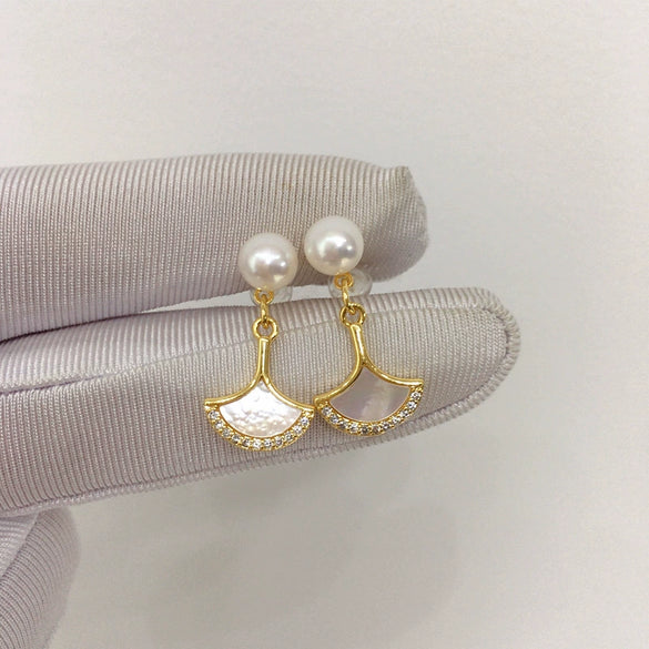 Natural Freshwater Pearl Women's Earrings S925 Sterling Silver Needle Oblate And Round Shape