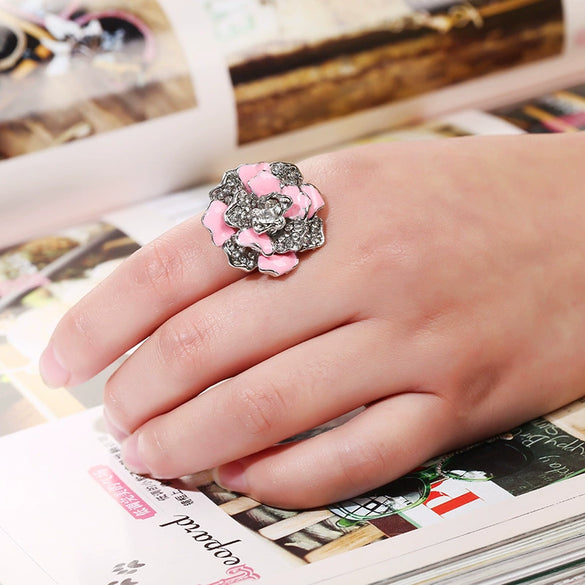 Natural Style Alloy Flower Ring With Diamond Look Rose Design Drop Oil Finish And Adjustable Open Band