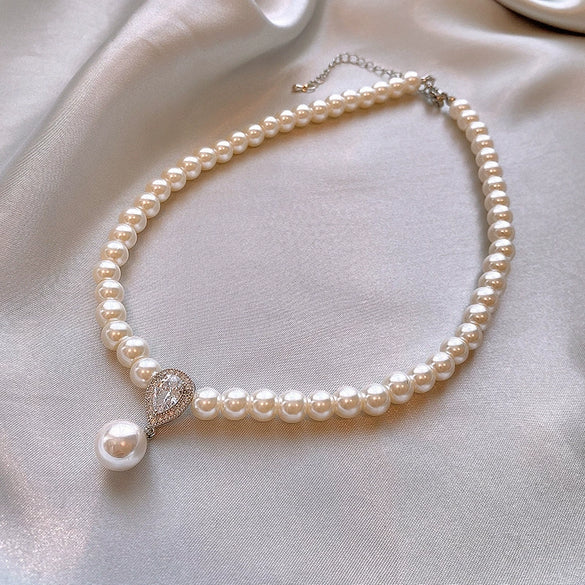 Necklace Fake Pearl Acrylic Geometric Inlaid With Pearls Light Luxury Women's Clavicle Chain